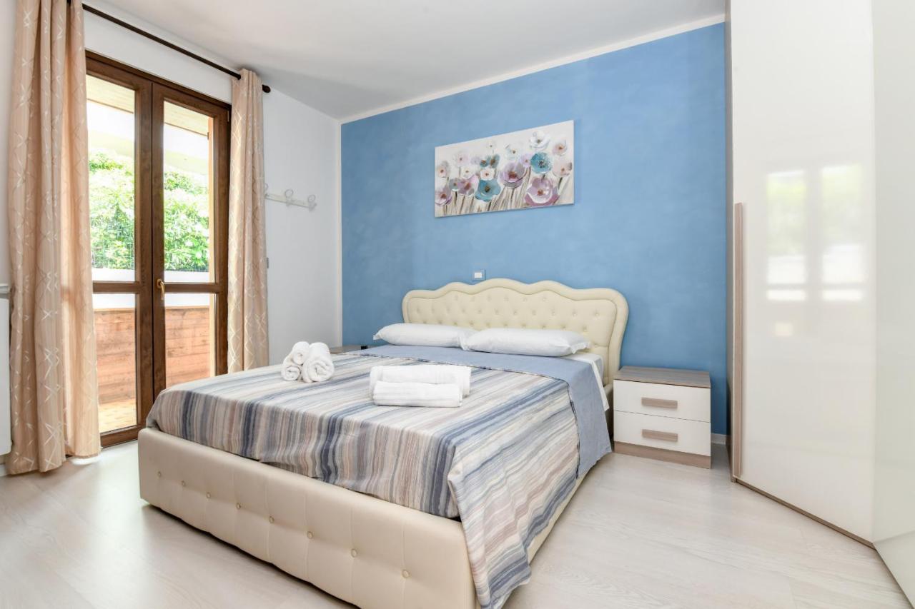 My Desenzano Holiday Apartment Десенцано дел Гарда Екстериор снимка