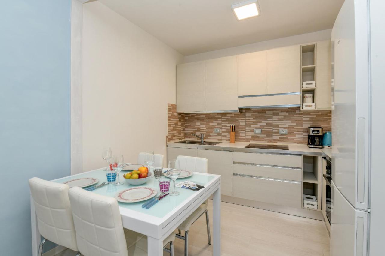 My Desenzano Holiday Apartment Десенцано дел Гарда Екстериор снимка